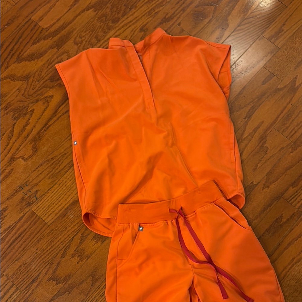 FIGS Orange Scrub Set